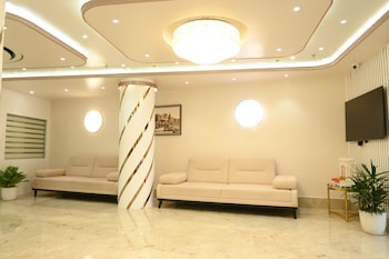 hotel kashi crown