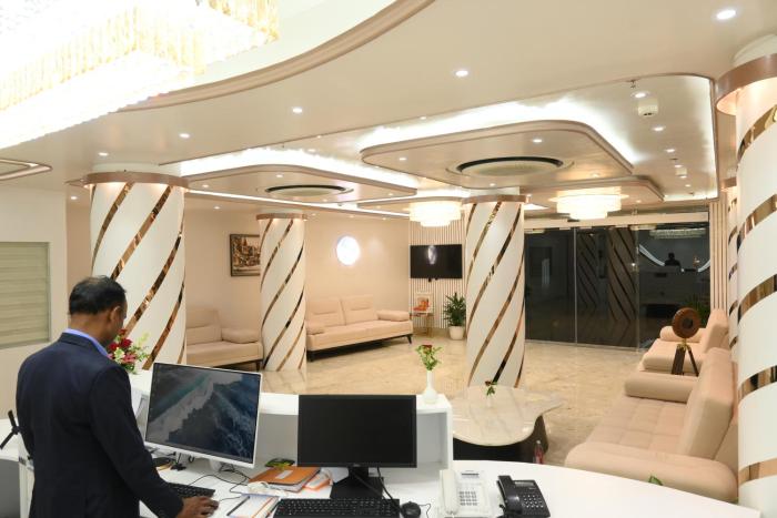 hotel kashi crown