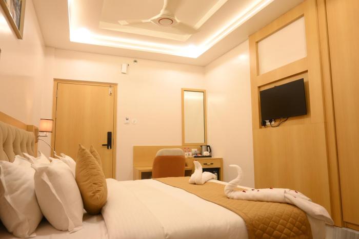 hotel kashi crown