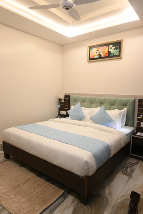 hotel kashi crown