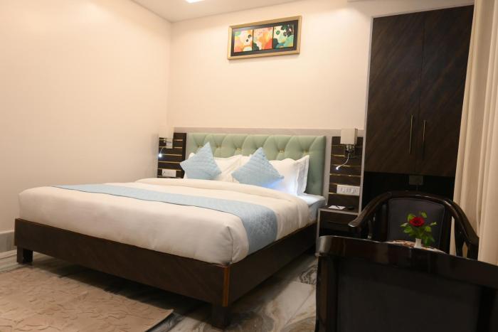 hotel kashi crown