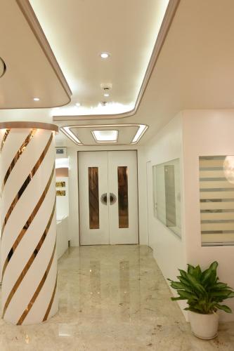 hotel kashi crown