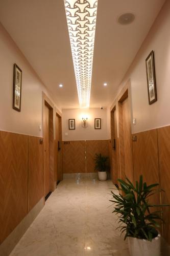 hotel kashi crown
