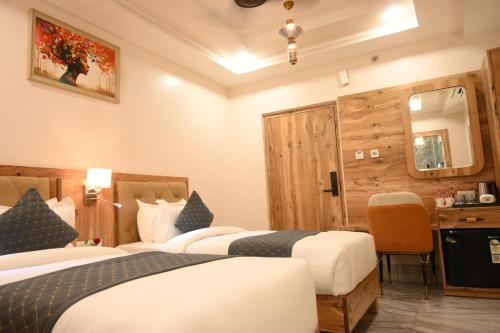 hotel kashi crown