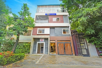 fabhotel grand stay ambedkar nagar