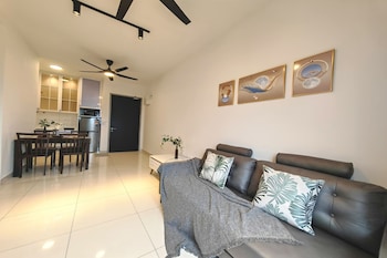 trader garden residences