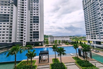 trader garden residences