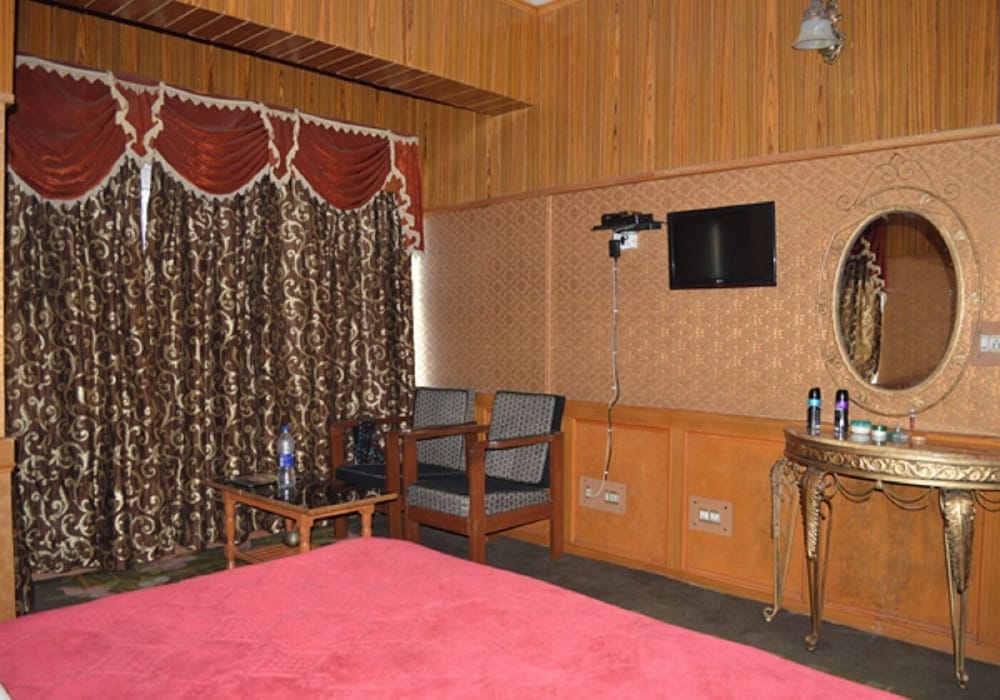hotel sunshine dal lake srinagar