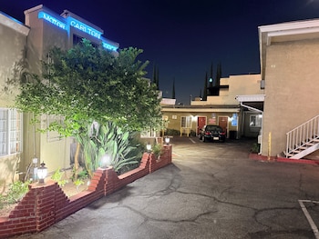 carlton motor lodge