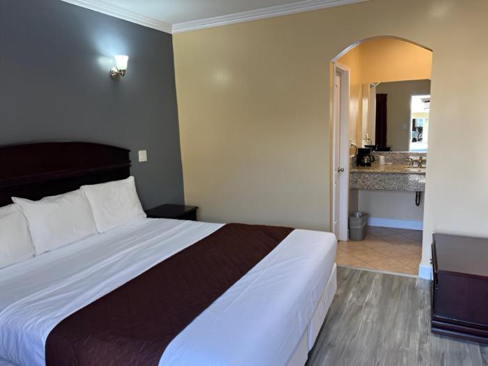 carlton motor lodge