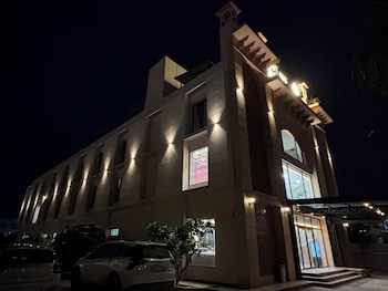 anandi bhawan by pandora vrindavan