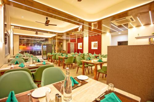 Grand Continent Dwarka,,3 star