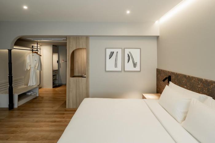 away bangkok sukhumvit