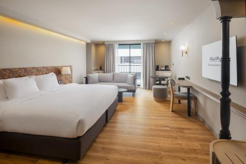 away bangkok sukhumvit