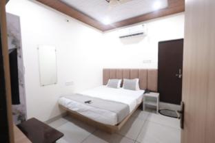 hotel shivay palace
