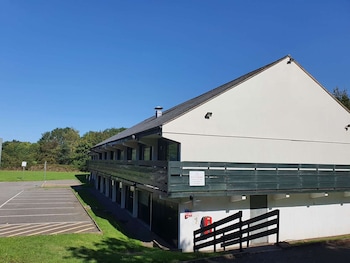 The Crossway Hotel,,3 star