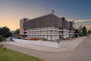 keys lite by lemon tree hotels banswara