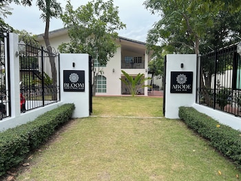 abobe aparthotel hua hin