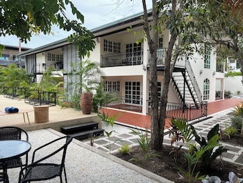 abobe aparthotel hua hin