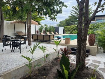 abobe aparthotel hua hin