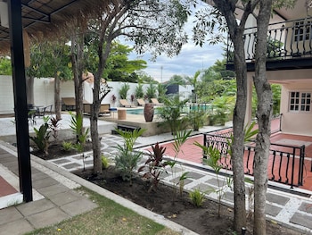 abobe aparthotel hua hin