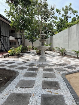 abobe aparthotel hua hin