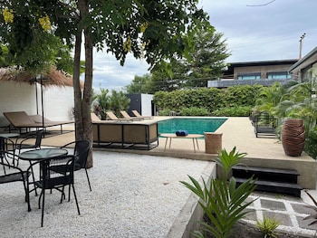 abobe aparthotel hua hin