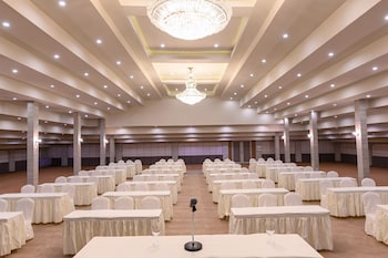 ezzi hotel pattaya jomtien beach branch