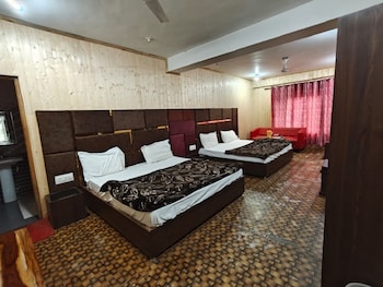 rama krishna guest house patnitop