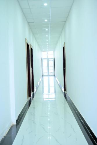 The Opal Hotel,,2 star