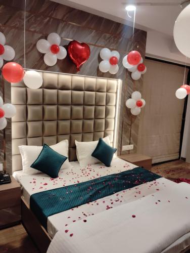 Hotel Royal Bloom,,2 star