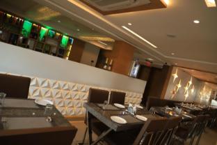j d hotel
