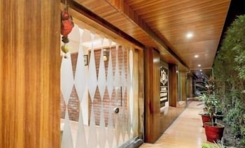 j d hotel