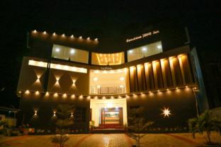 la flora gemstone resorts