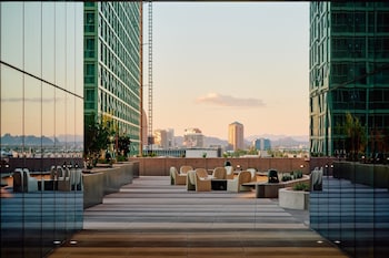 sentral sol modern