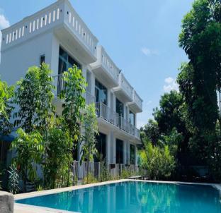 auro de besha resort