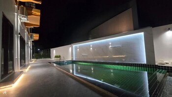 Smile Boutique At Saiyuan,,3 star