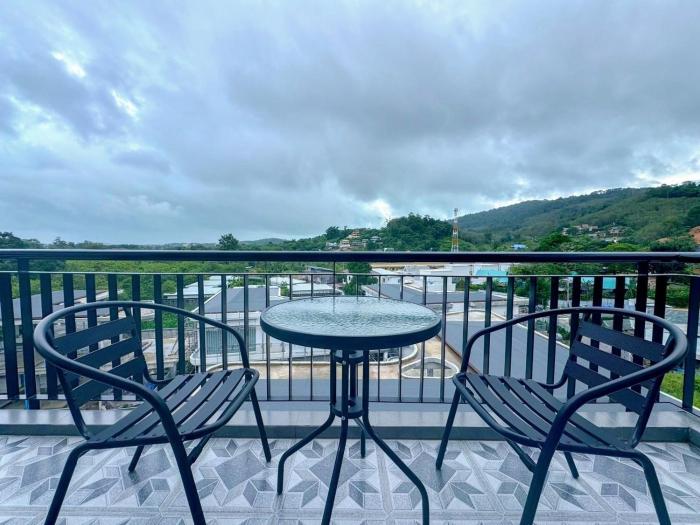 smile boutique at saiyuan