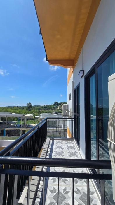 smile boutique at saiyuan