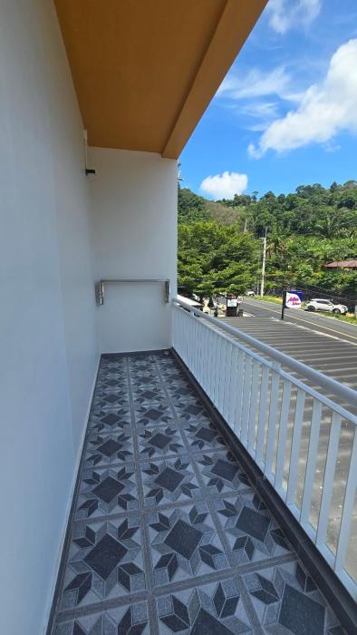 smile boutique at saiyuan