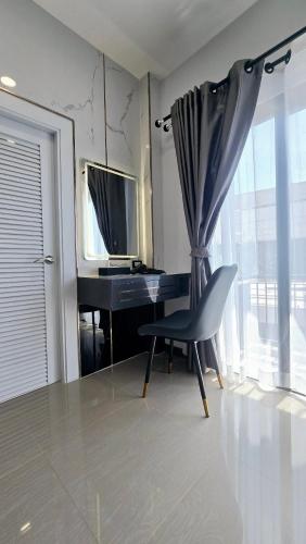 smile boutique at saiyuan