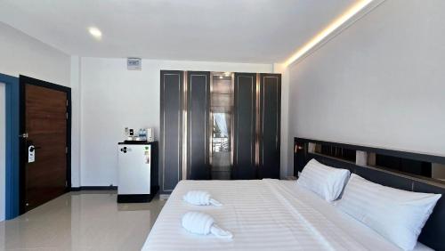 smile boutique at saiyuan