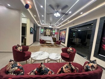 hotel vrinda shridhar