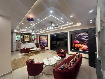 hotel vrinda shridhar