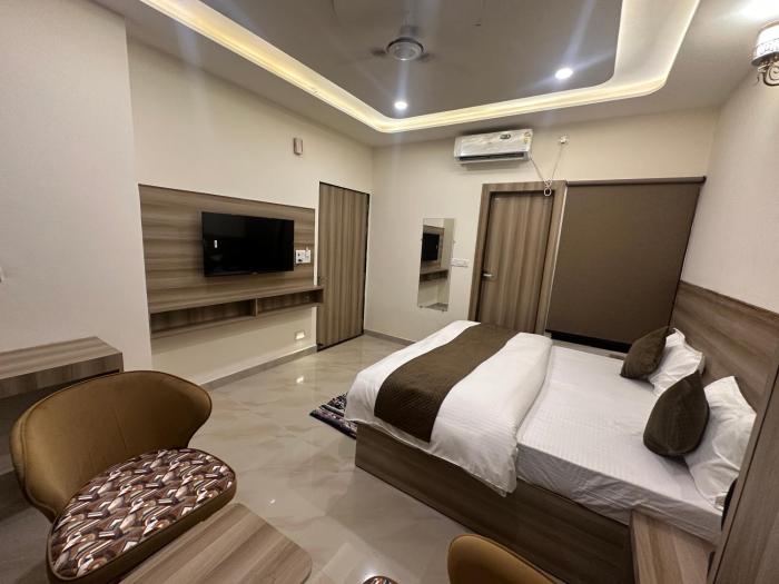 hotel vrinda shridhar