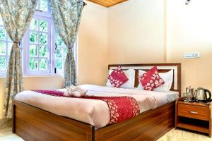 hotel pine crest inn