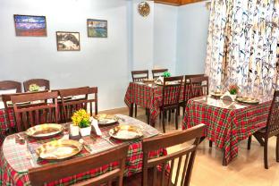 hotel pine crest inn