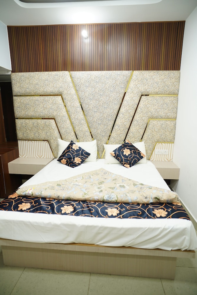 hotel mero vrindavan