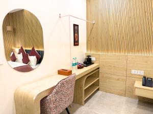 nuris nest and notch