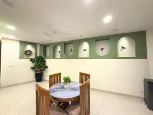 nuris nest and notch